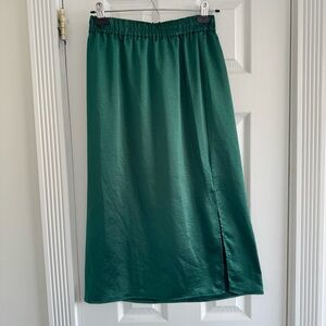 GAP satin midi skirt, size XS, NWT